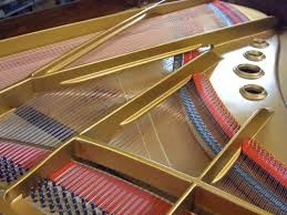 Restauration piano en atelier Restauration piano en atelier